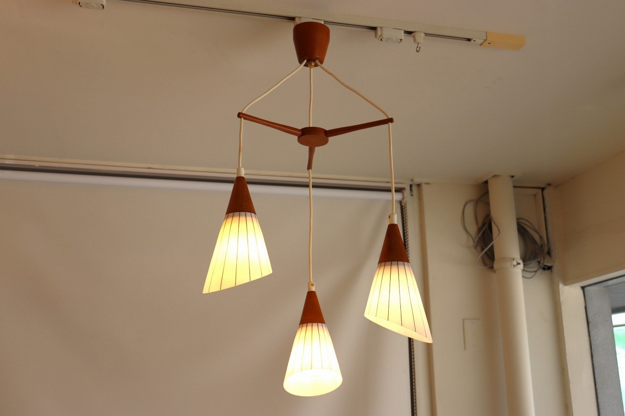 デニッシュモダン3灯ペンダントランプ