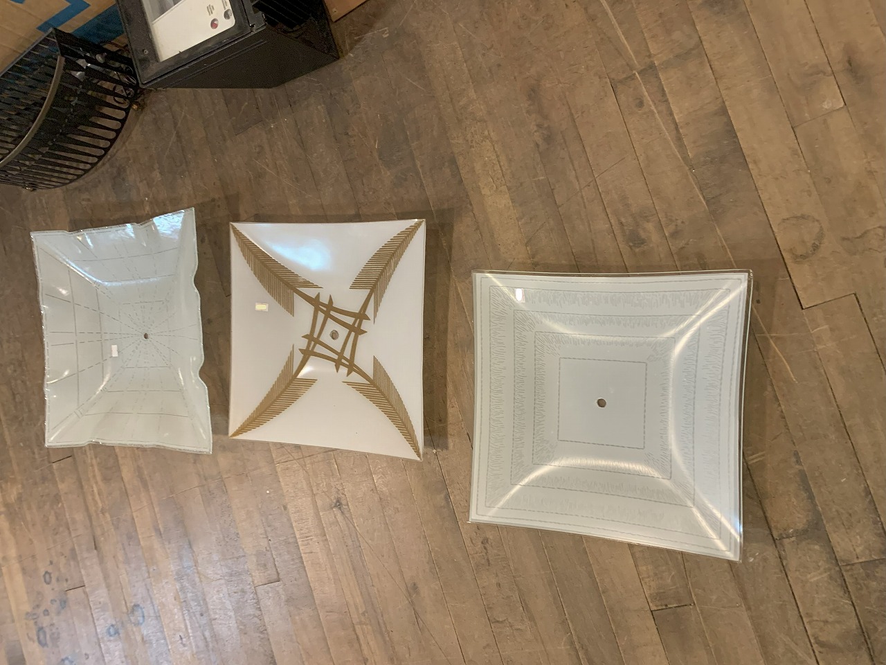 ガラスシーリングランプ