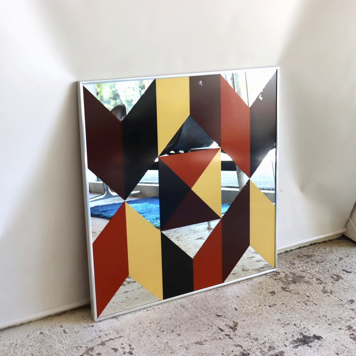 グラフィックミラー