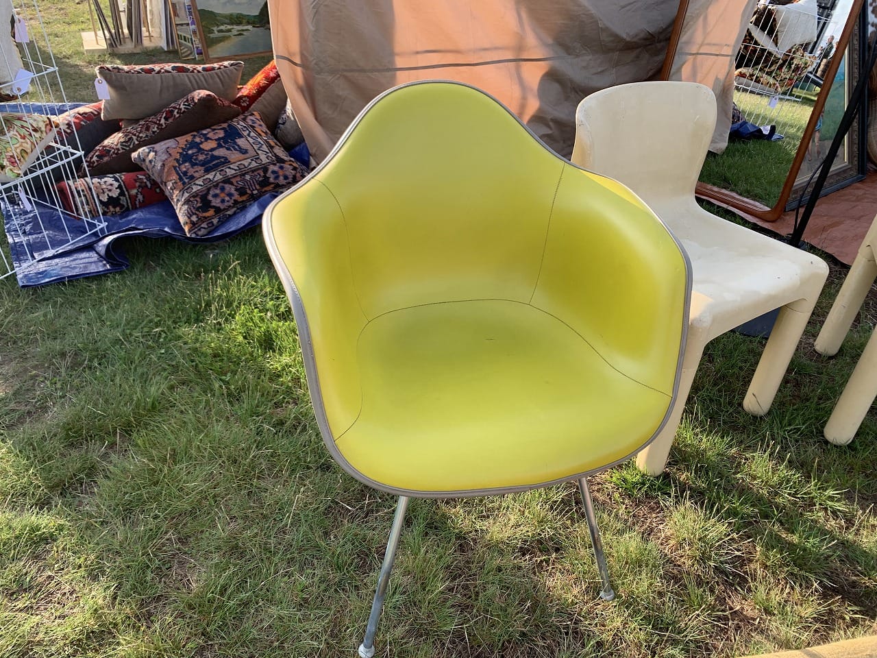 イームズアームチェア