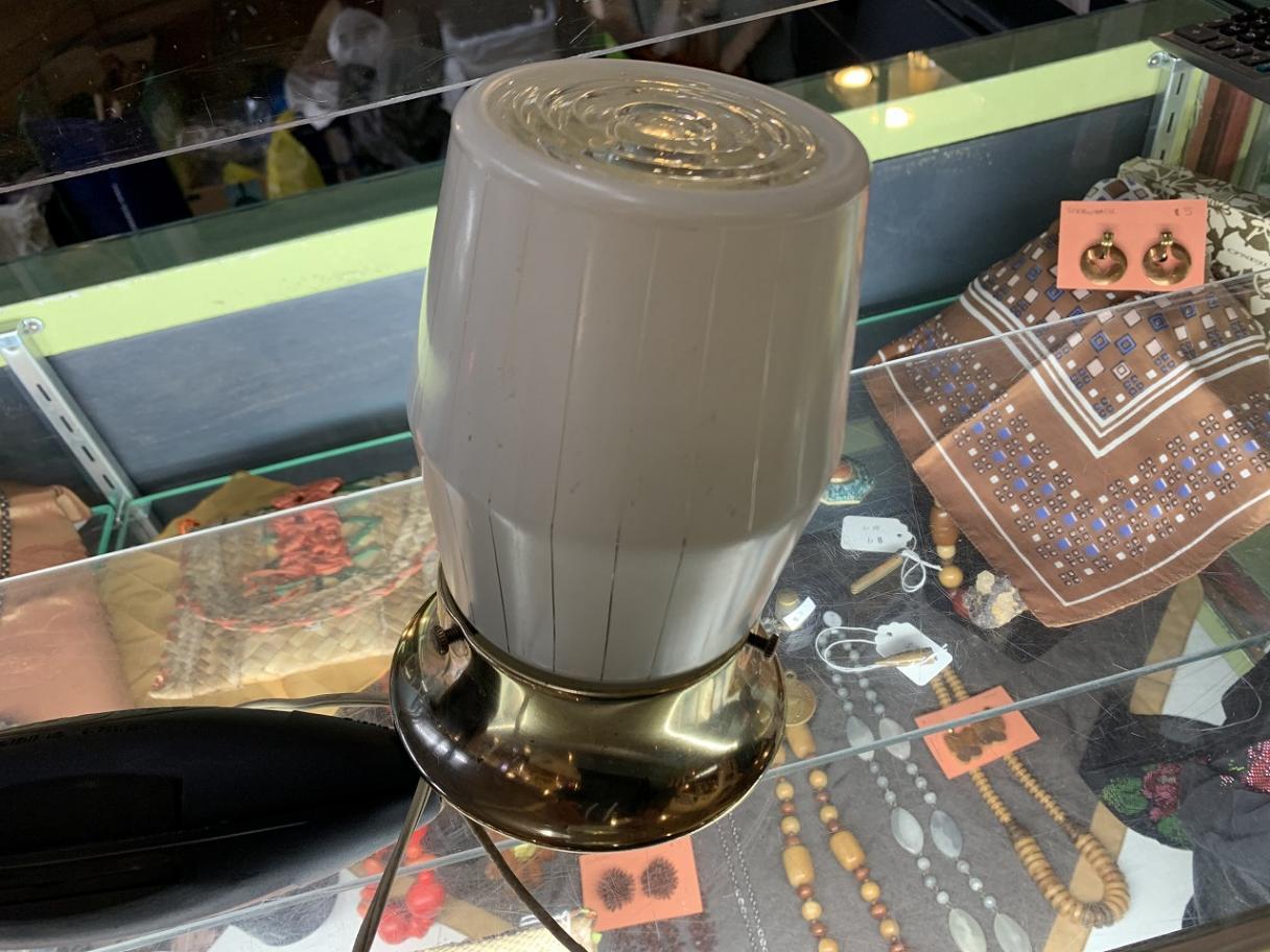 ガラスシーリングランプ