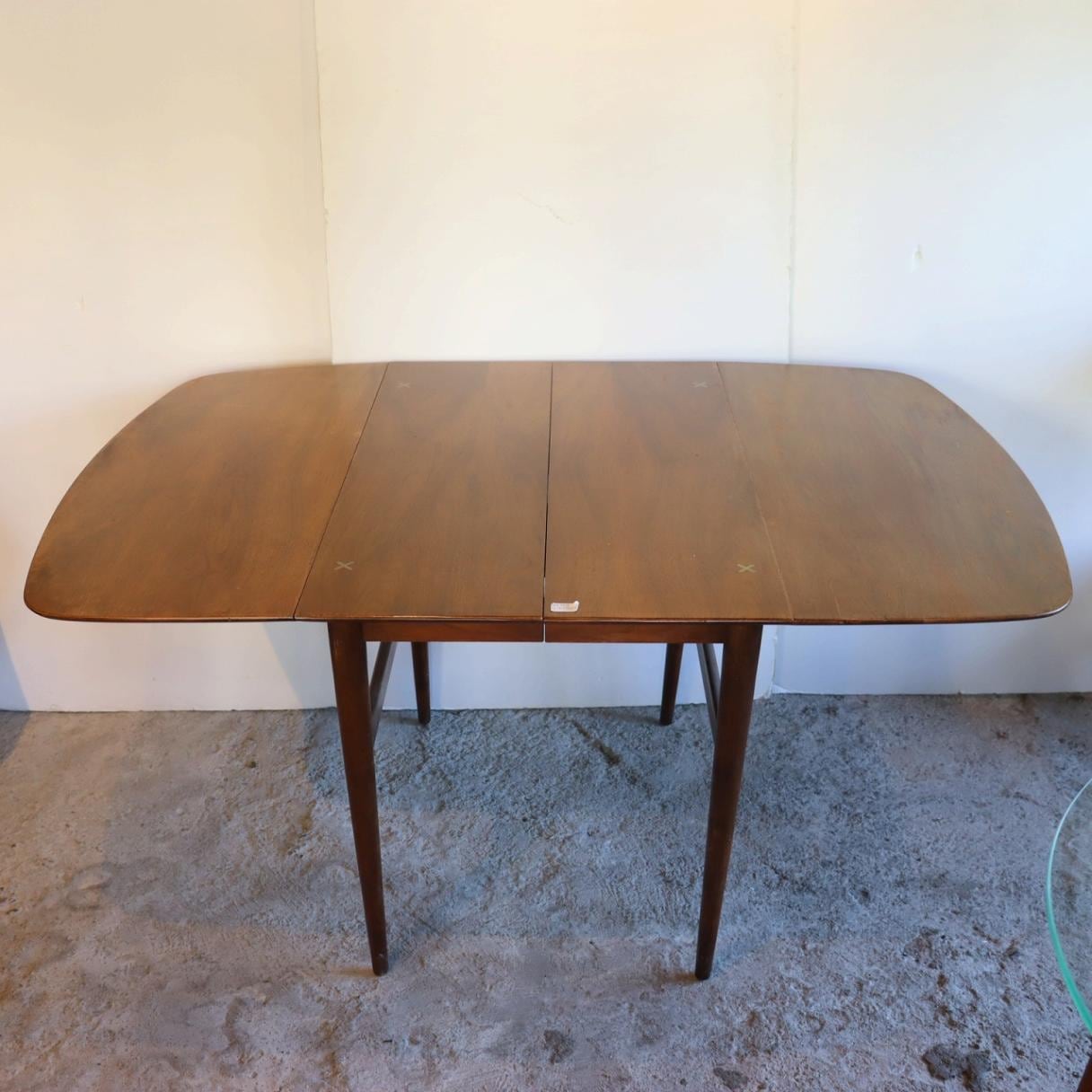 アメリカンオブマーチンズビル　ダイニングテーブル