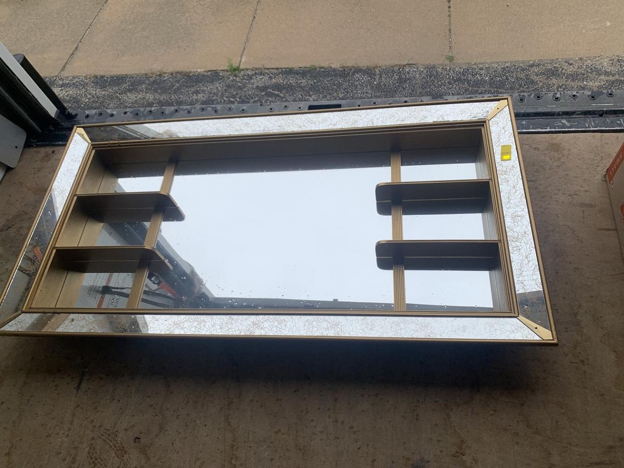 シャドウボックス