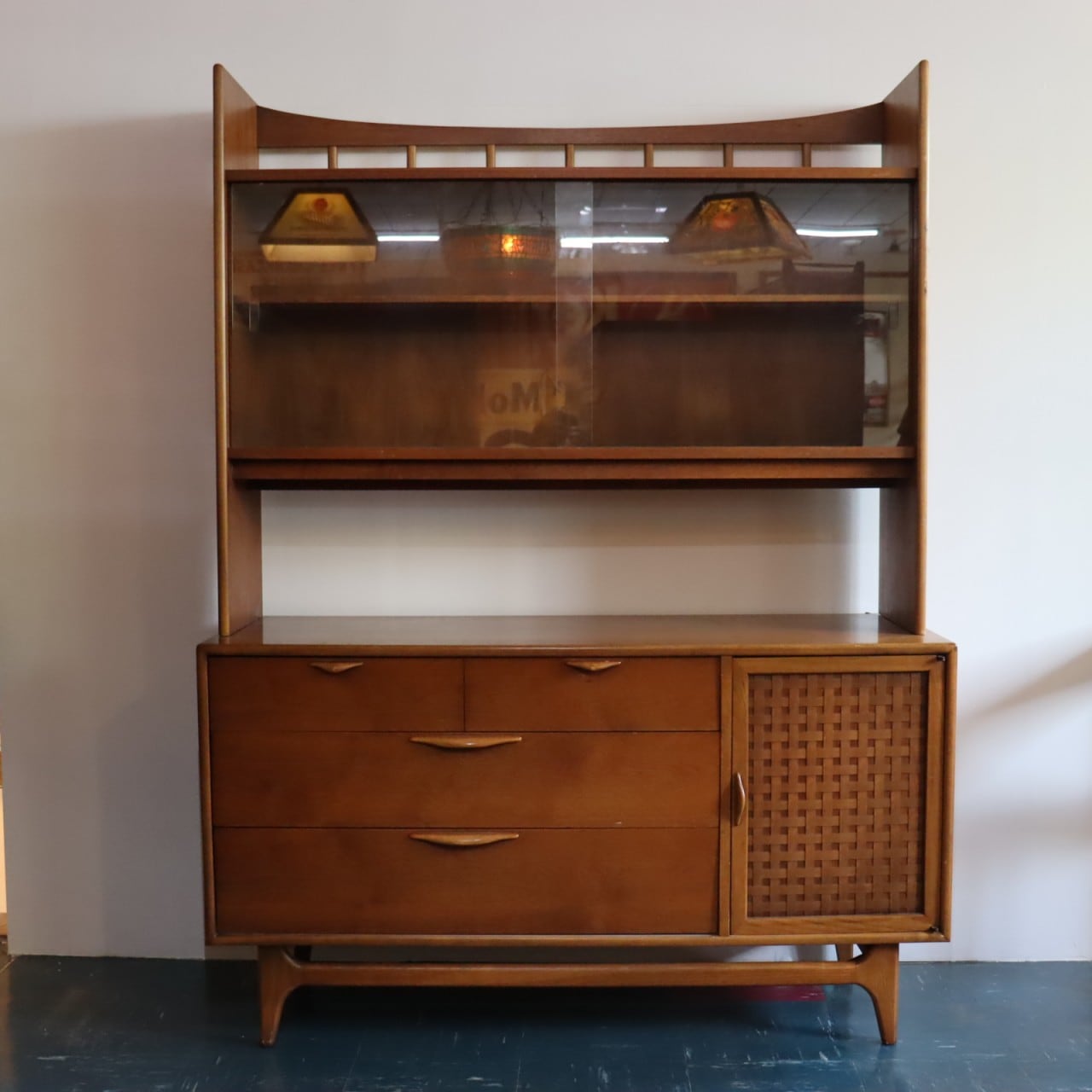 レーン　カップボード