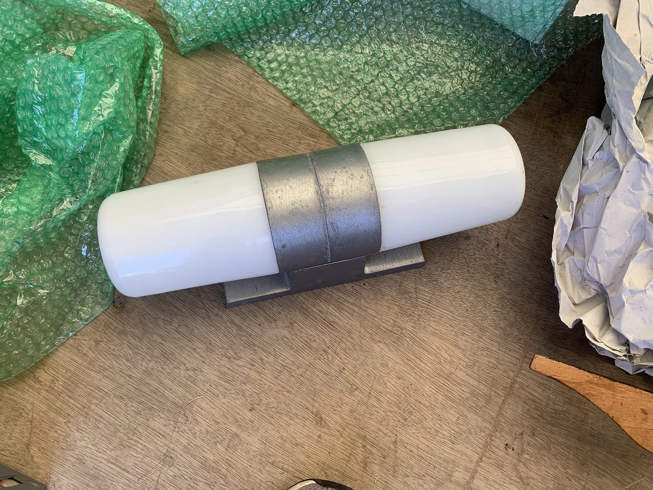 ブラケットランプ