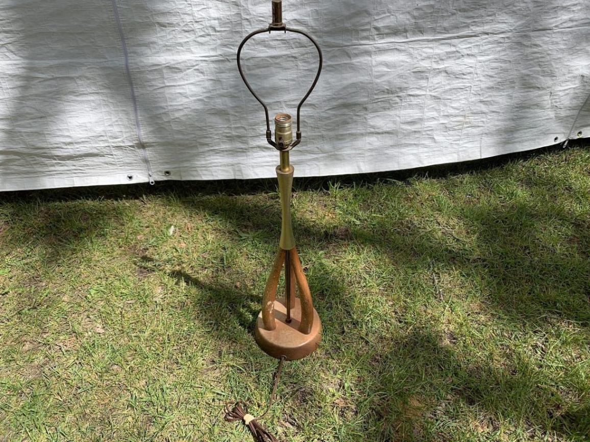 ウッドテーブルランプ