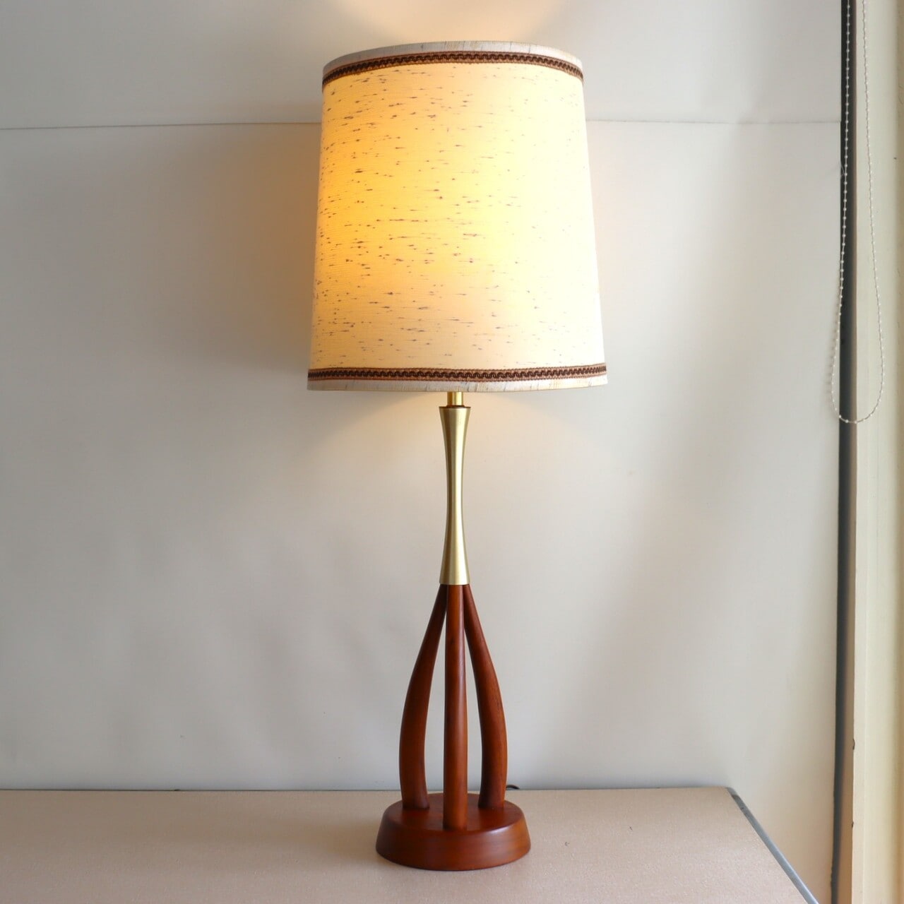 ウッドテーブルランプ