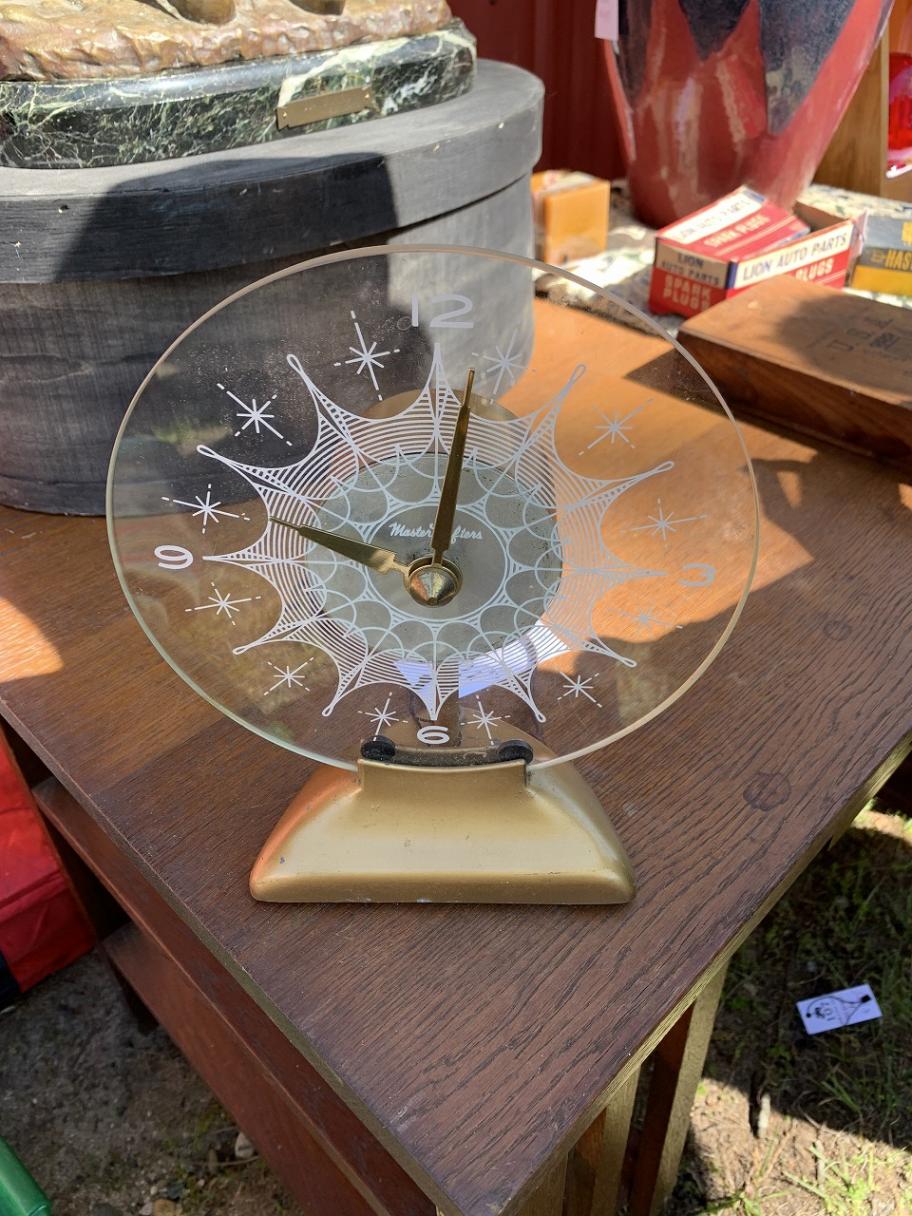 テーブルクロック