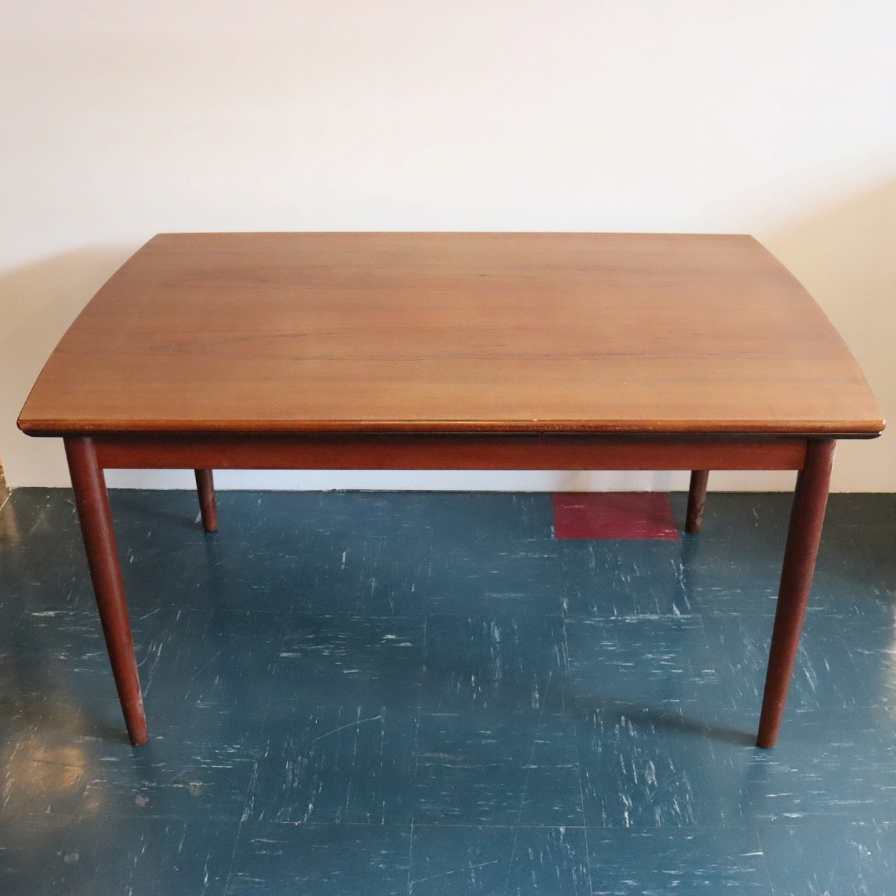 ダイニングテーブル