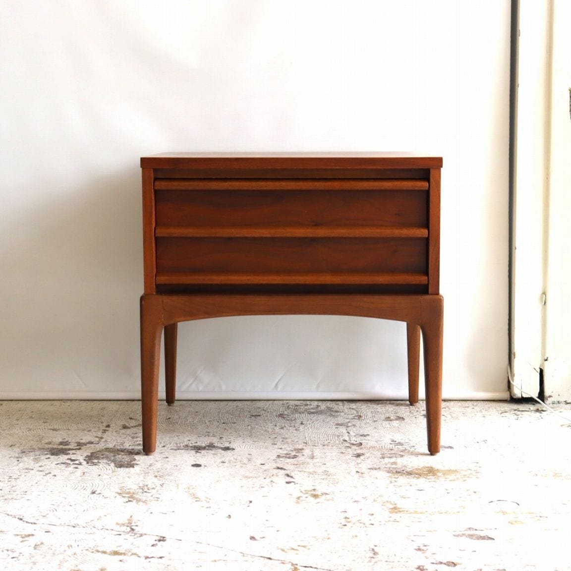 レーン社製ナイトスタンド