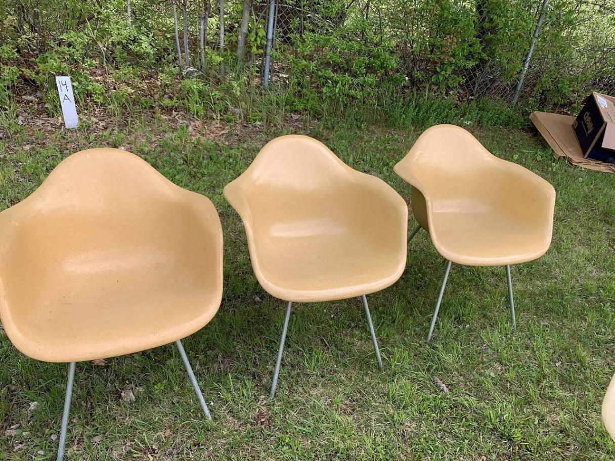 イームズアームチェア