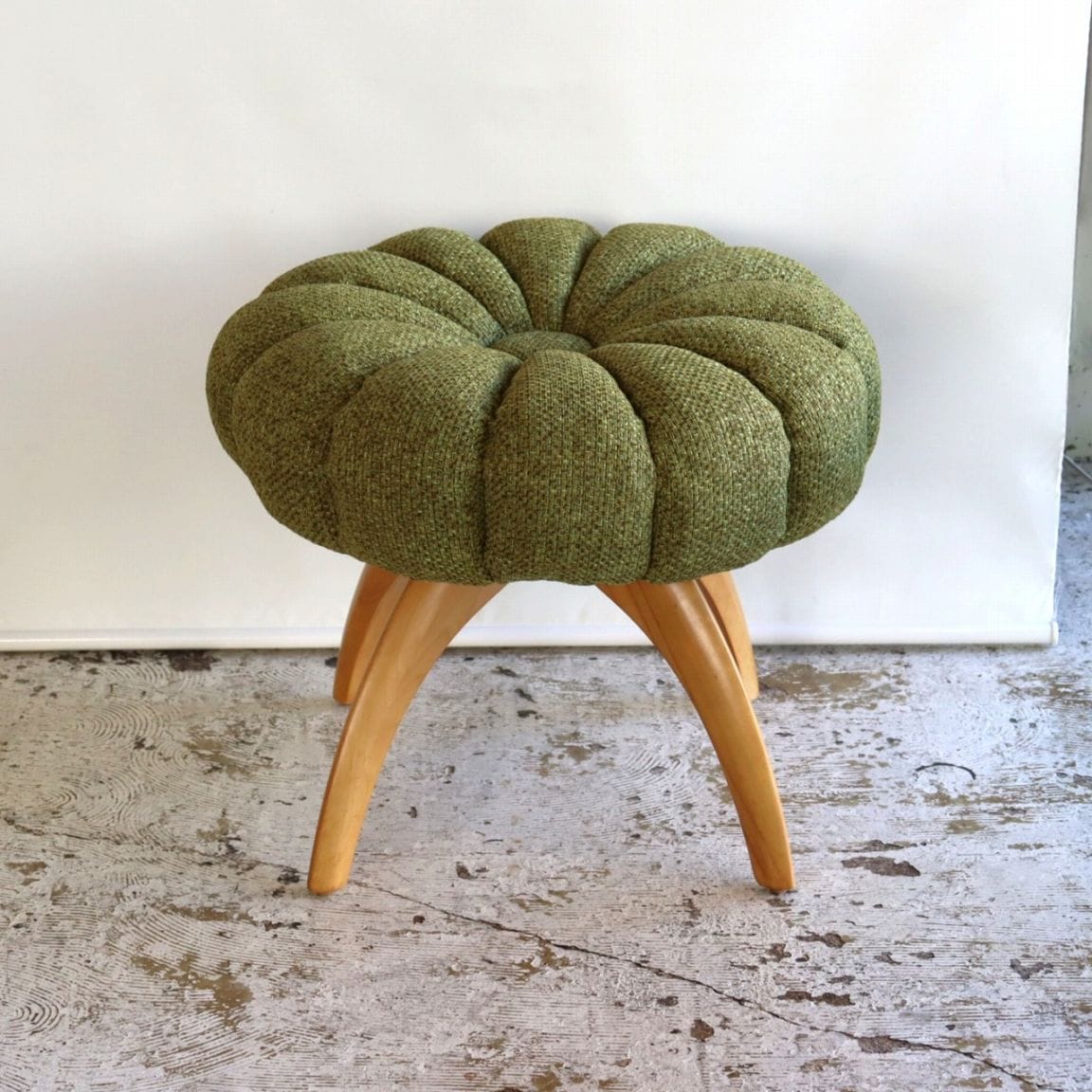 ヘイウッドウェイクフィールド社製 スツール/オットマン