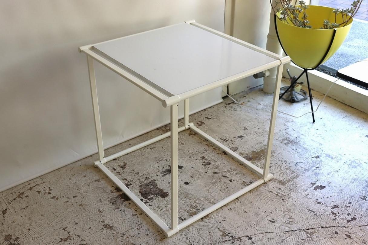 Pastoe社製 FM61サイドテーブル