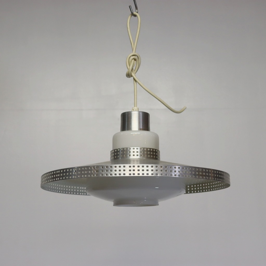 ペンダントランプ