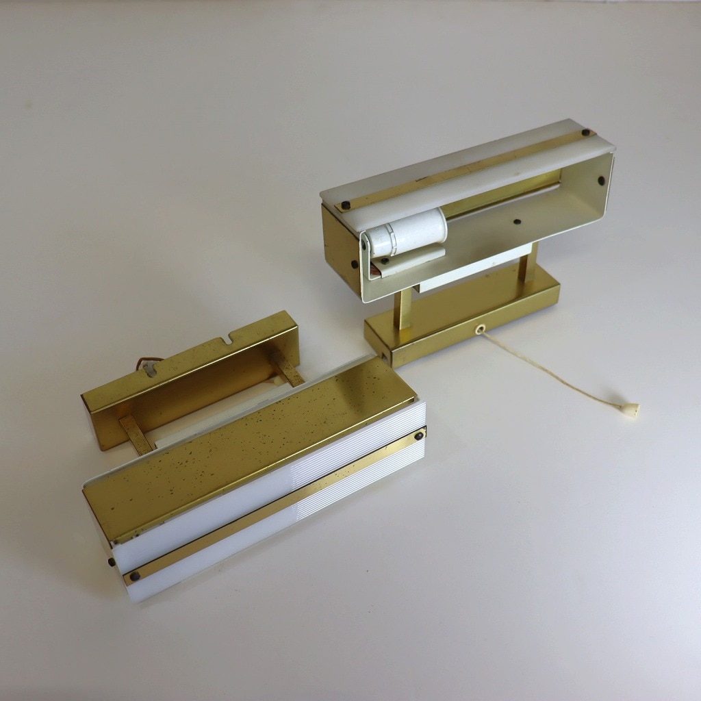 ブラケットランプ