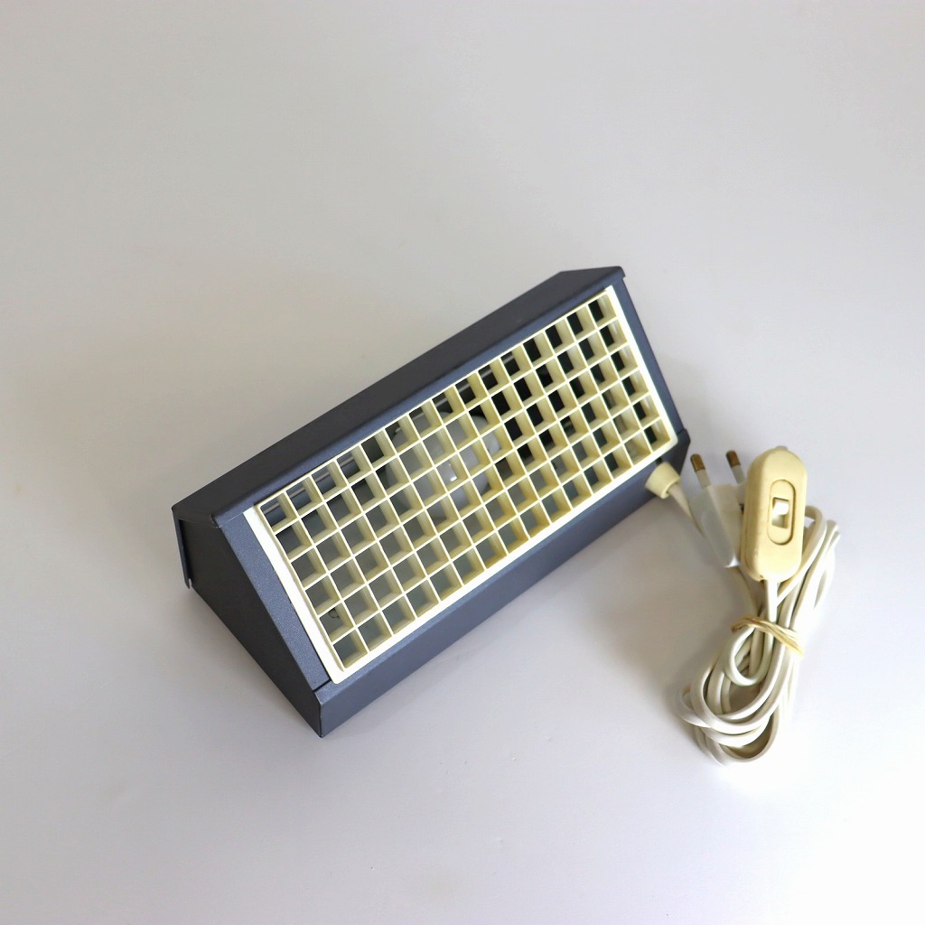 ブラケットランプ