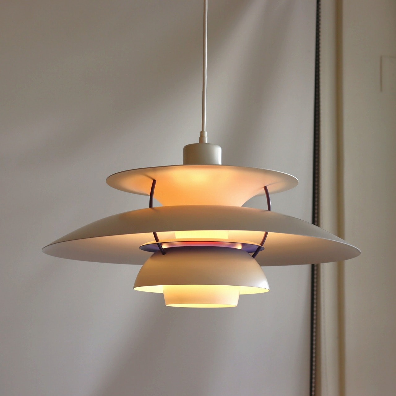 ルイスポールセン社製　PH5 ルーバーペンダントランプ