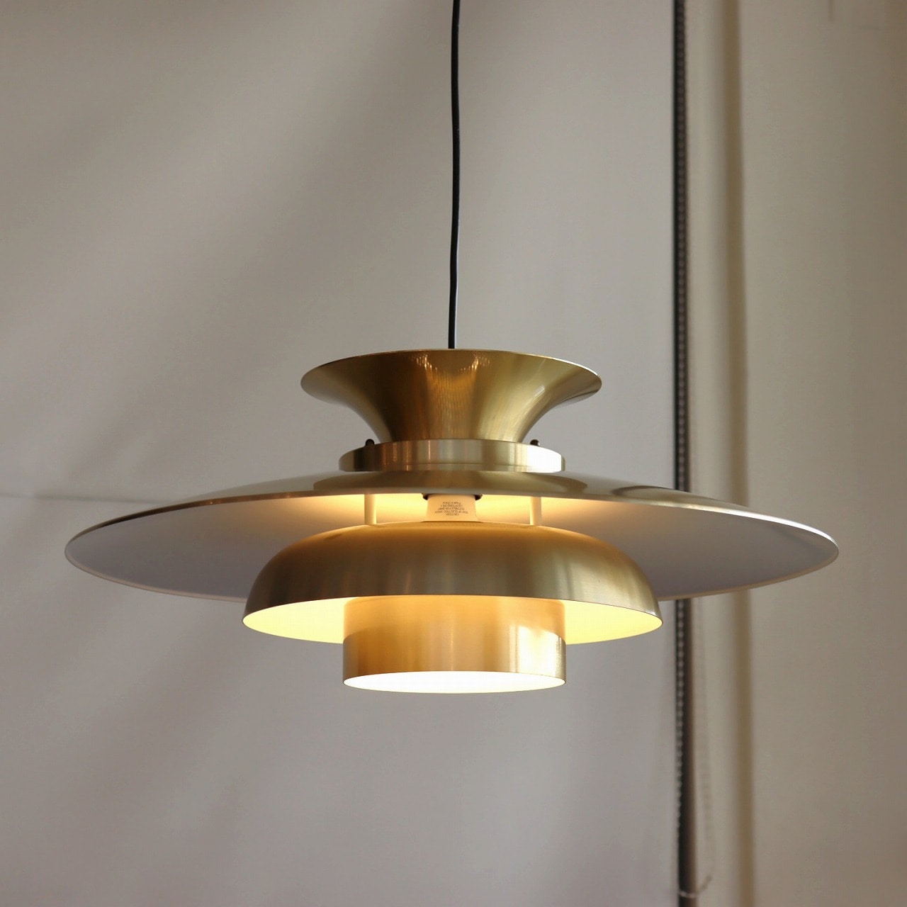 トップランパー社製ペンダントランプ