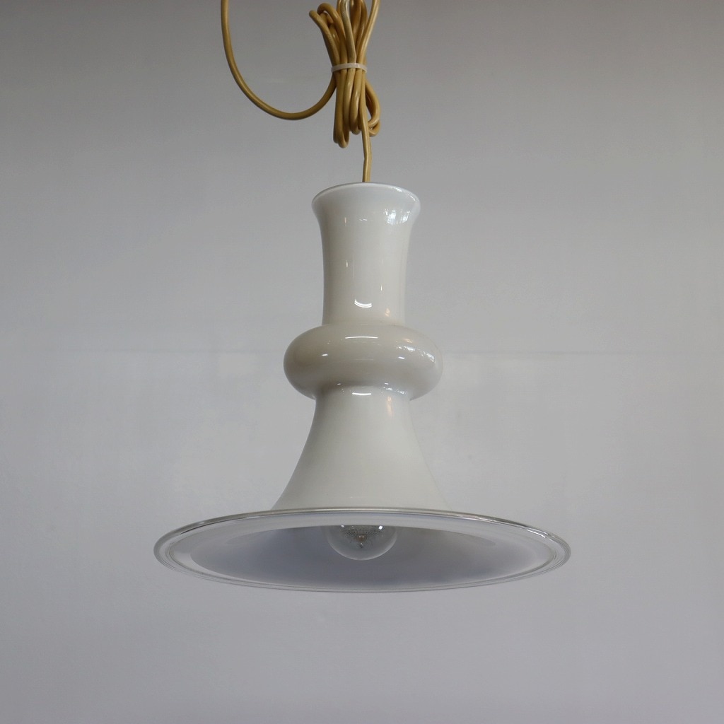 ガラスペンダントランプ