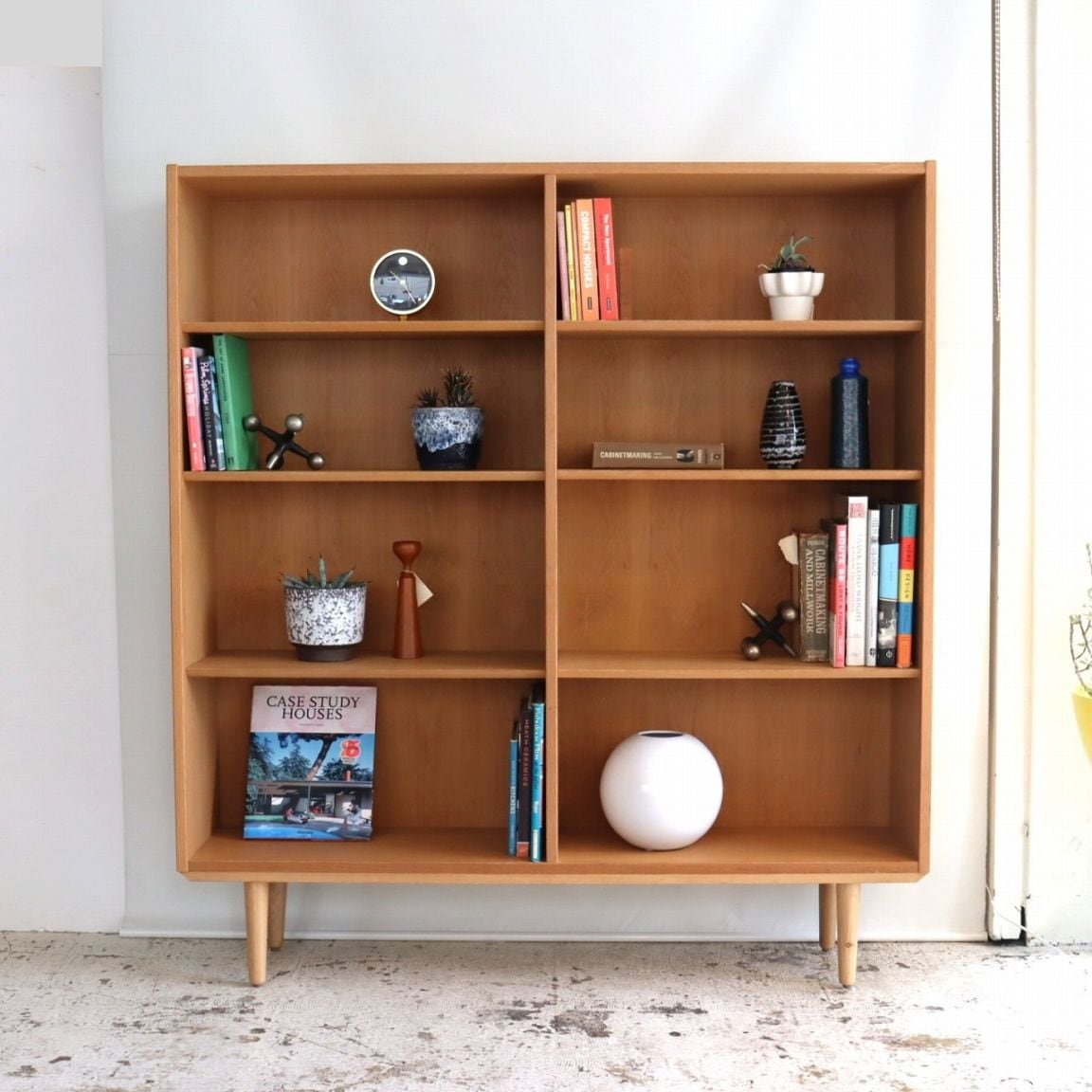 ハンデット社製ブックシェルフ