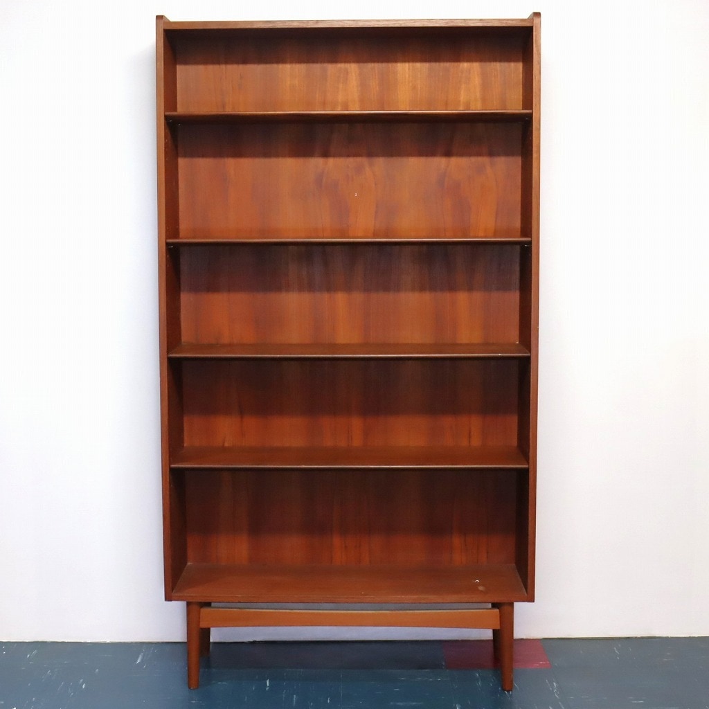 ブックシェルフ