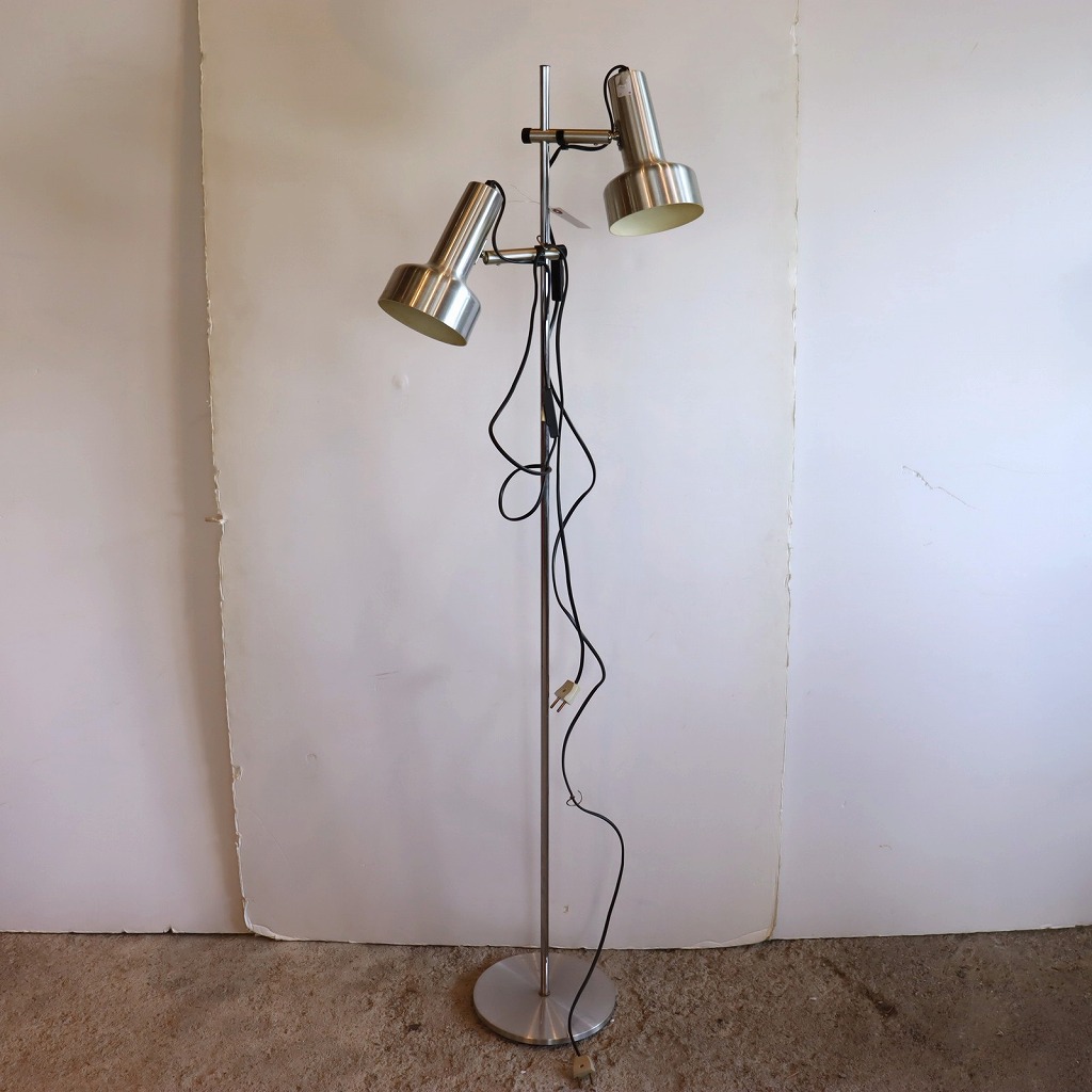 2灯フロアランプ