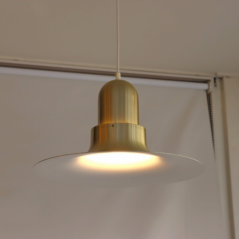 ゴールドペンダントランプ