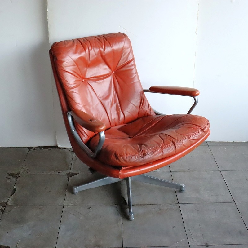 ラウンジチェア