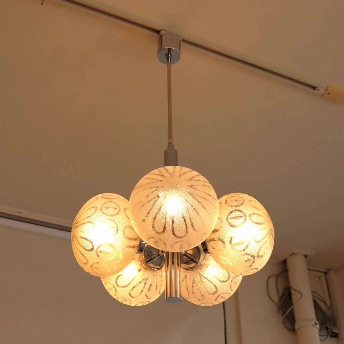 シャンデリア一覧 | パームスプリングス