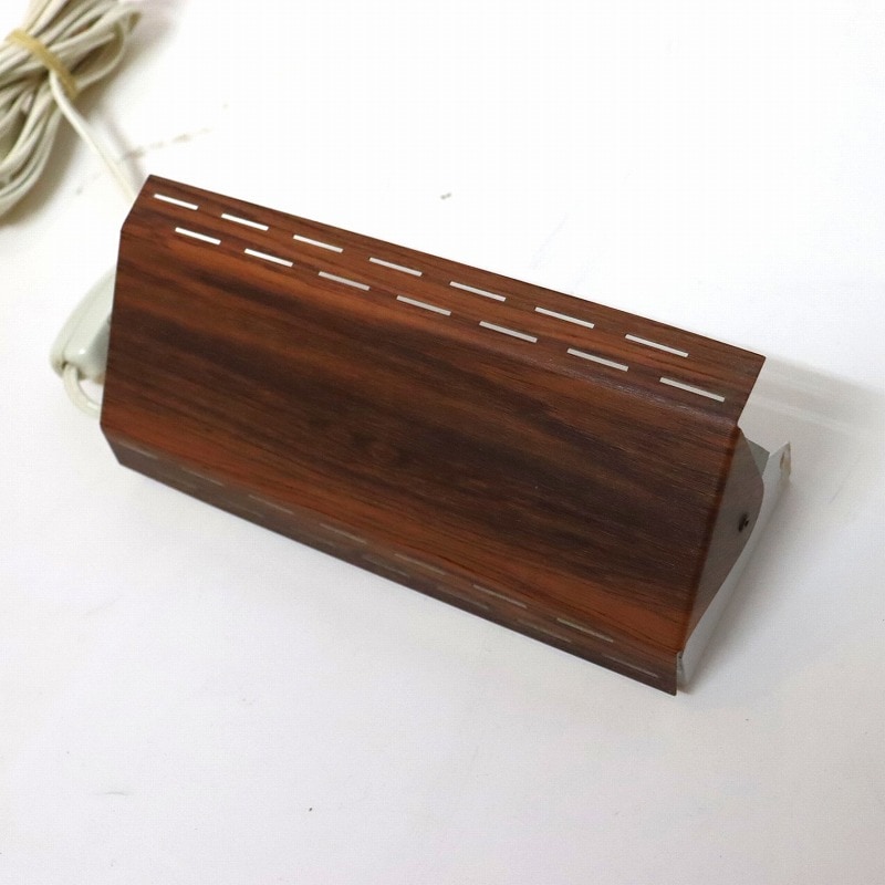 ブラケットランプ