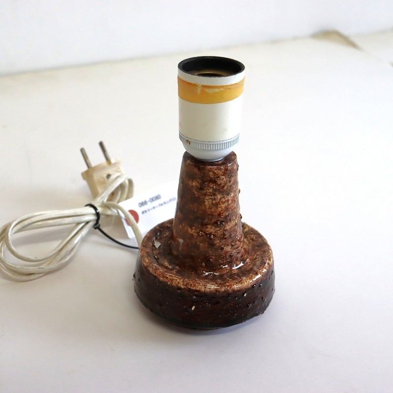 ポタリーテーブルランプ