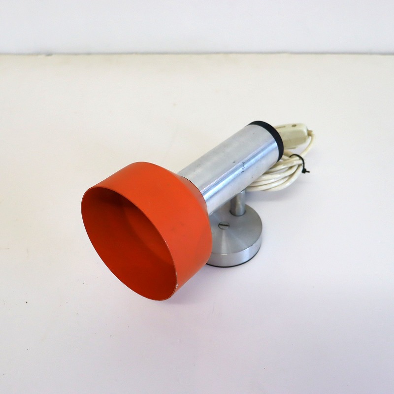 ブラケットランプ