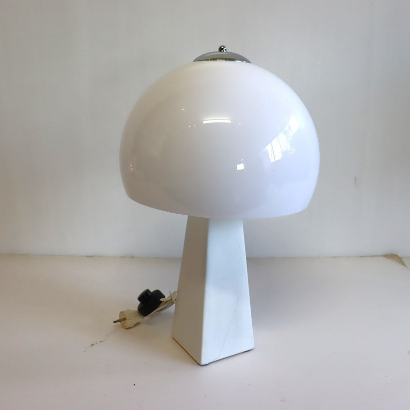 テーブルランプ