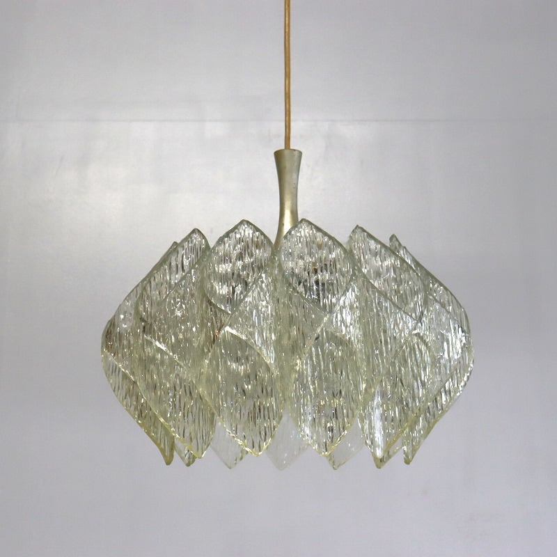 ルーサイトペンダントランプ