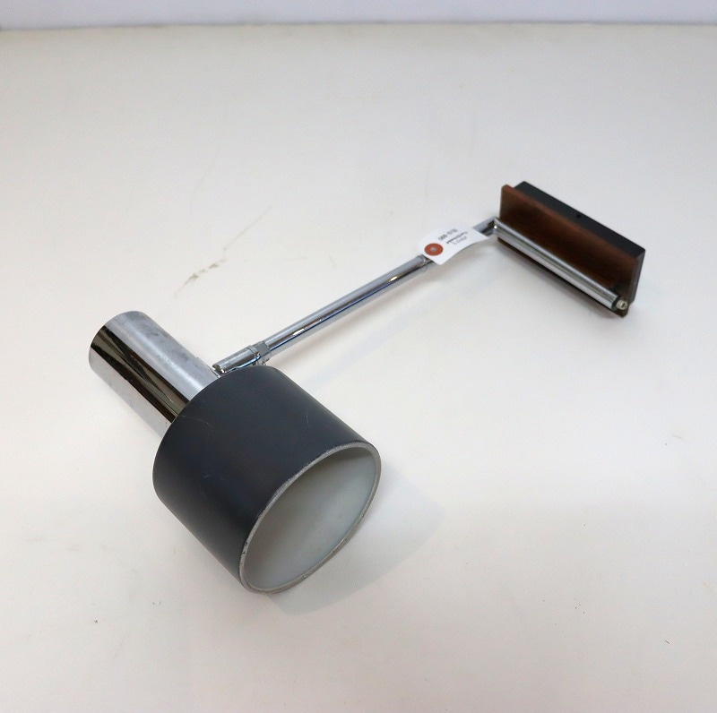 ブラケットランプ