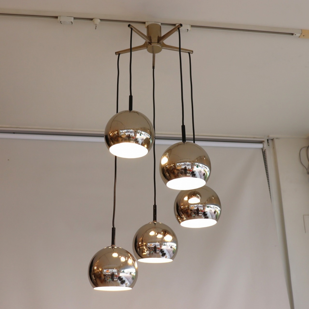 アトミックペンダントランプ