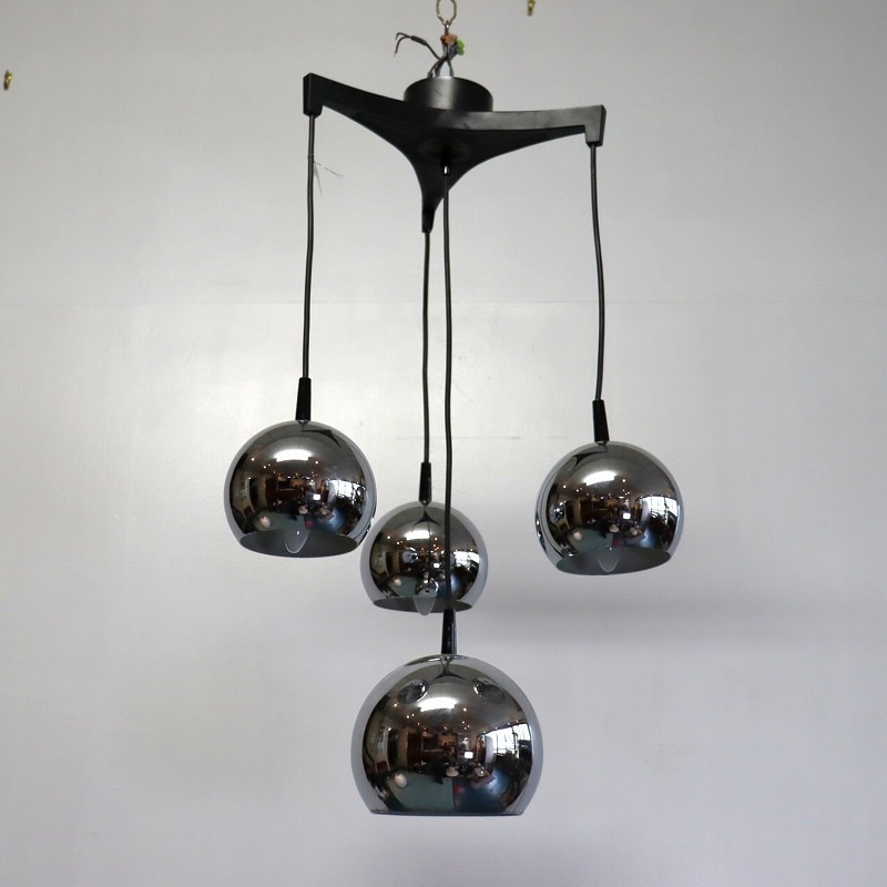 4灯ペンダントランプ