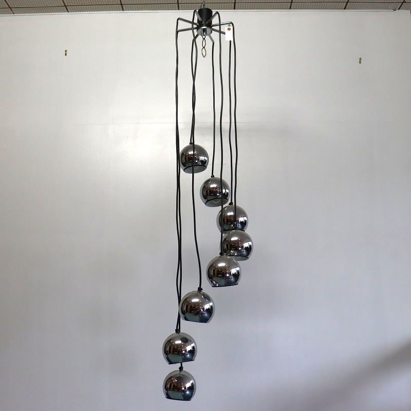 8灯ペンダントランプ