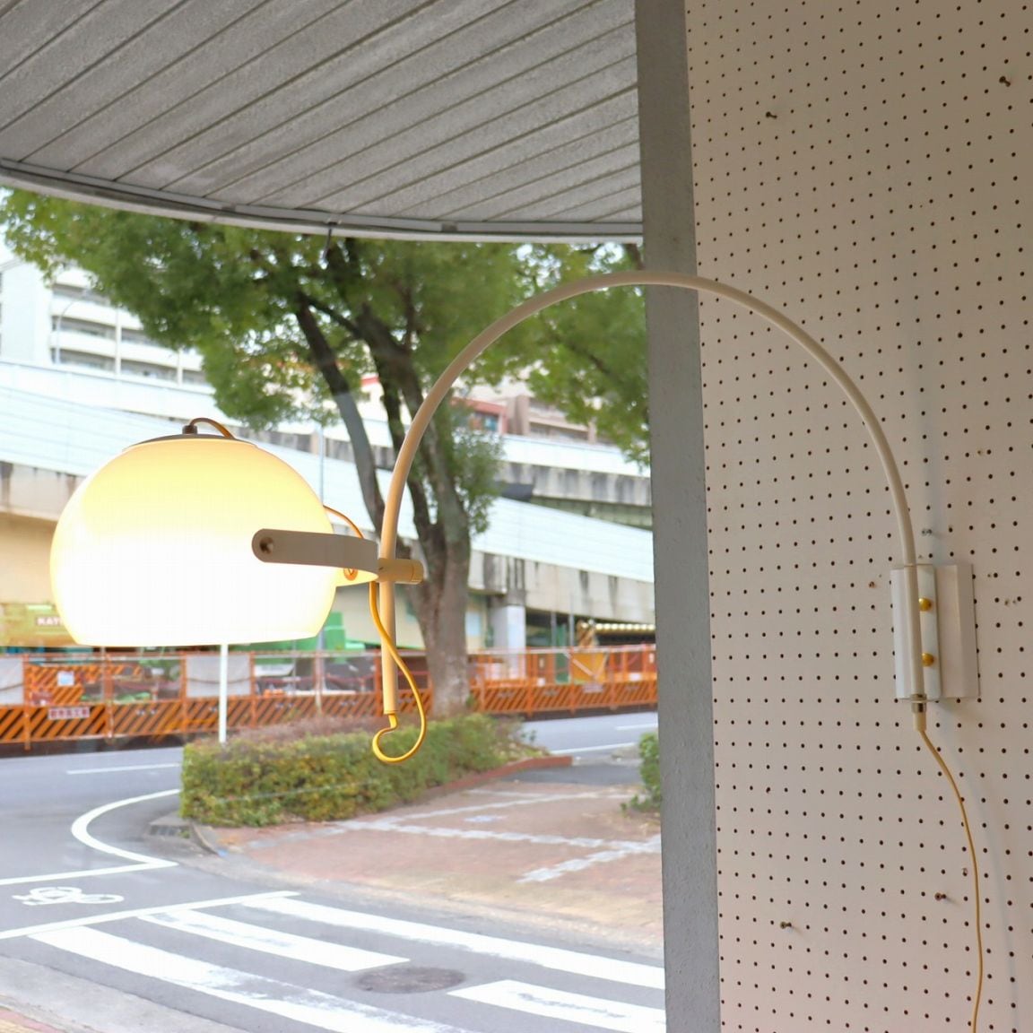 アーチウォールランプ