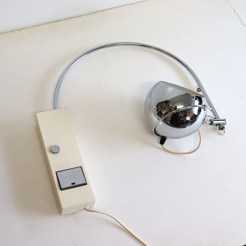 ブラケットランプ