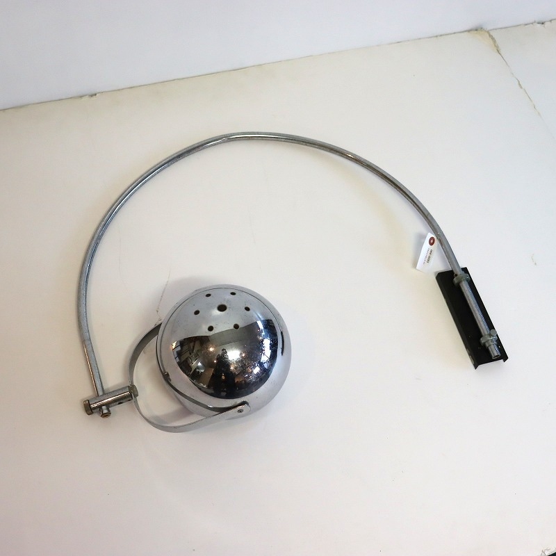 ブラケットランプ