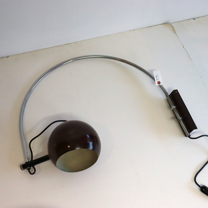 ブラケットランプ