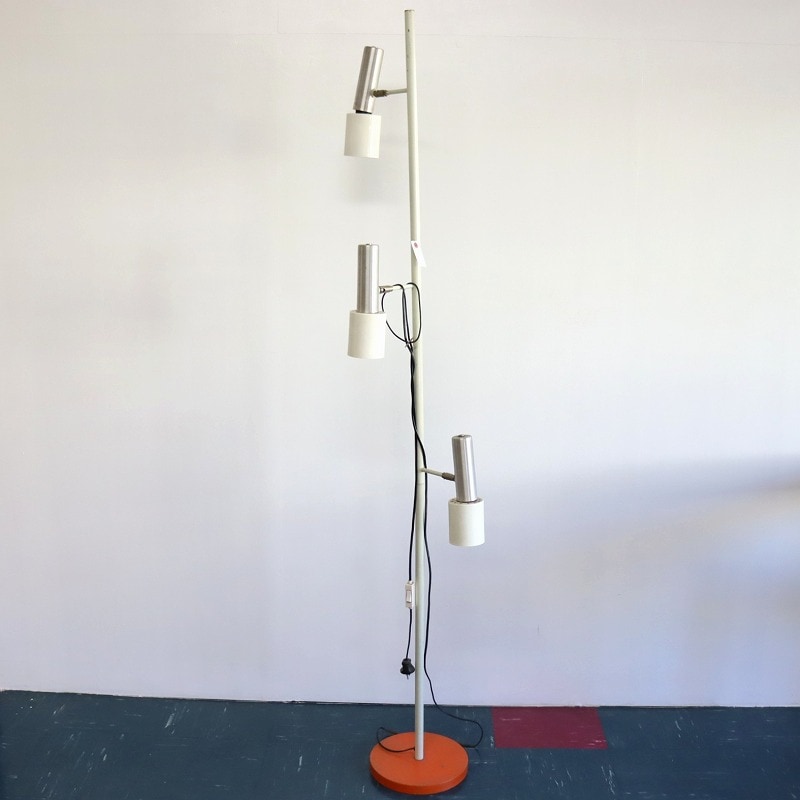 3灯フロアランプ