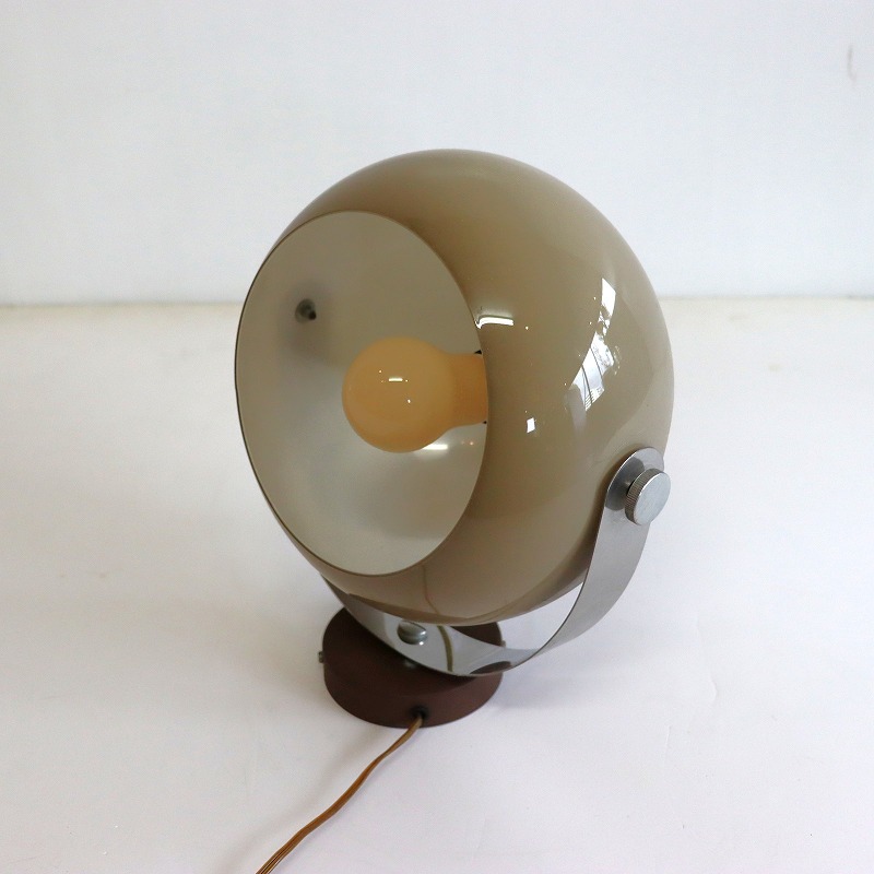 ブラケットランプ