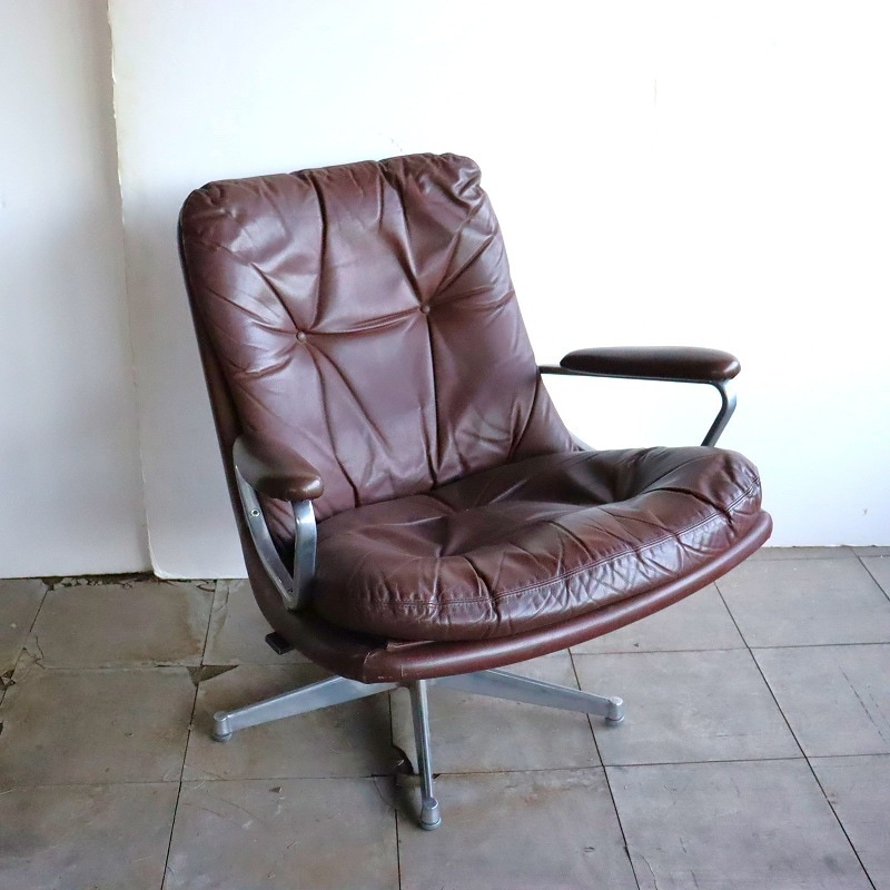 ラウンジチェア