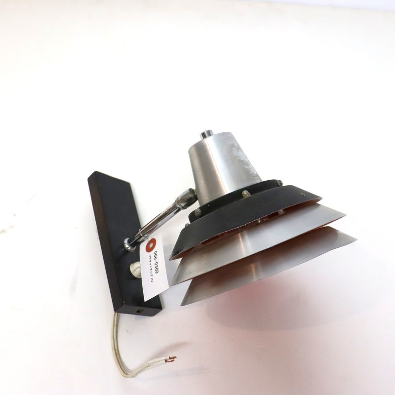 ブラケットランプ