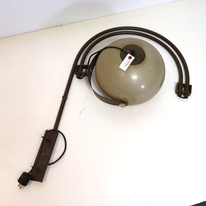 ブラケットランプ