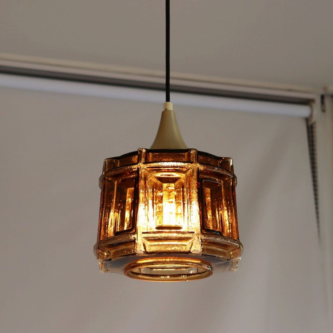 アンバーガラスペンダントランプ