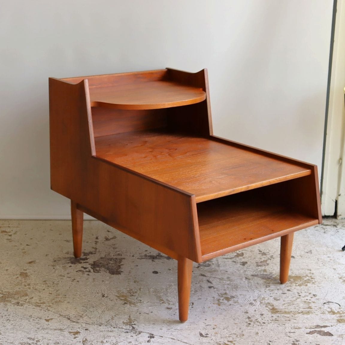 ドレクセル社製ステップエンドテーブル　