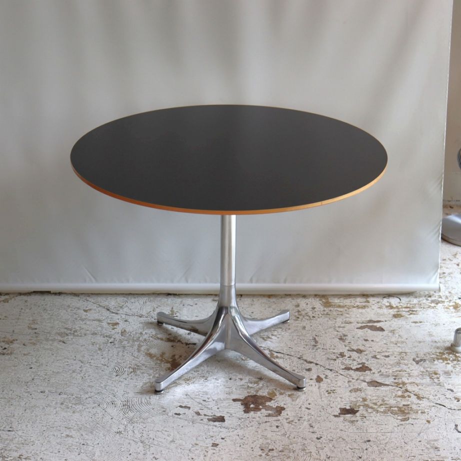 ハーマンミラー社製ペデスタルテーブル | TABLE | パームスプリングス
